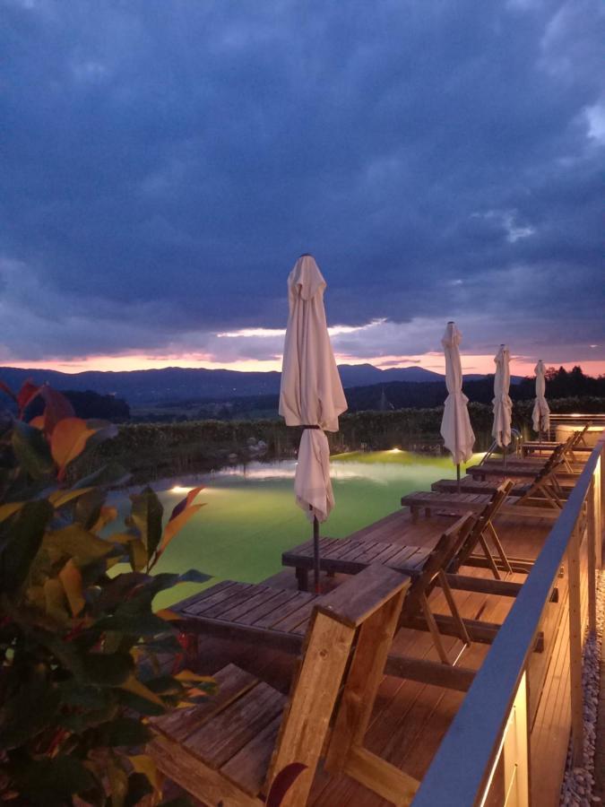 Glamping Maleric With Natural Pool Dragatuš Exterior foto