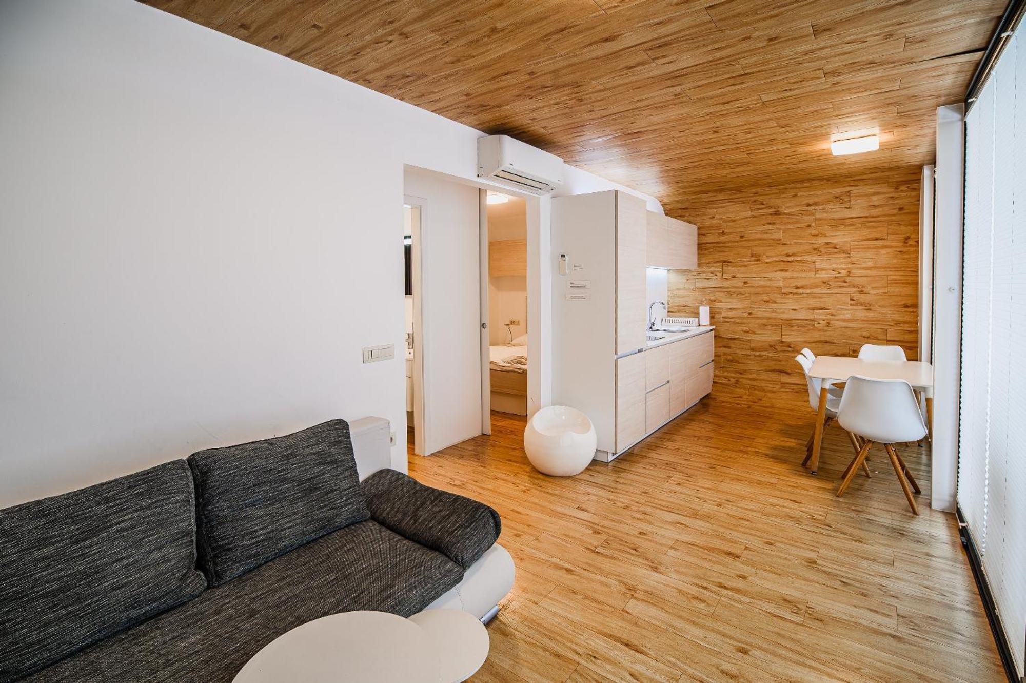 Glamping Maleric With Natural Pool Dragatuš Exterior foto