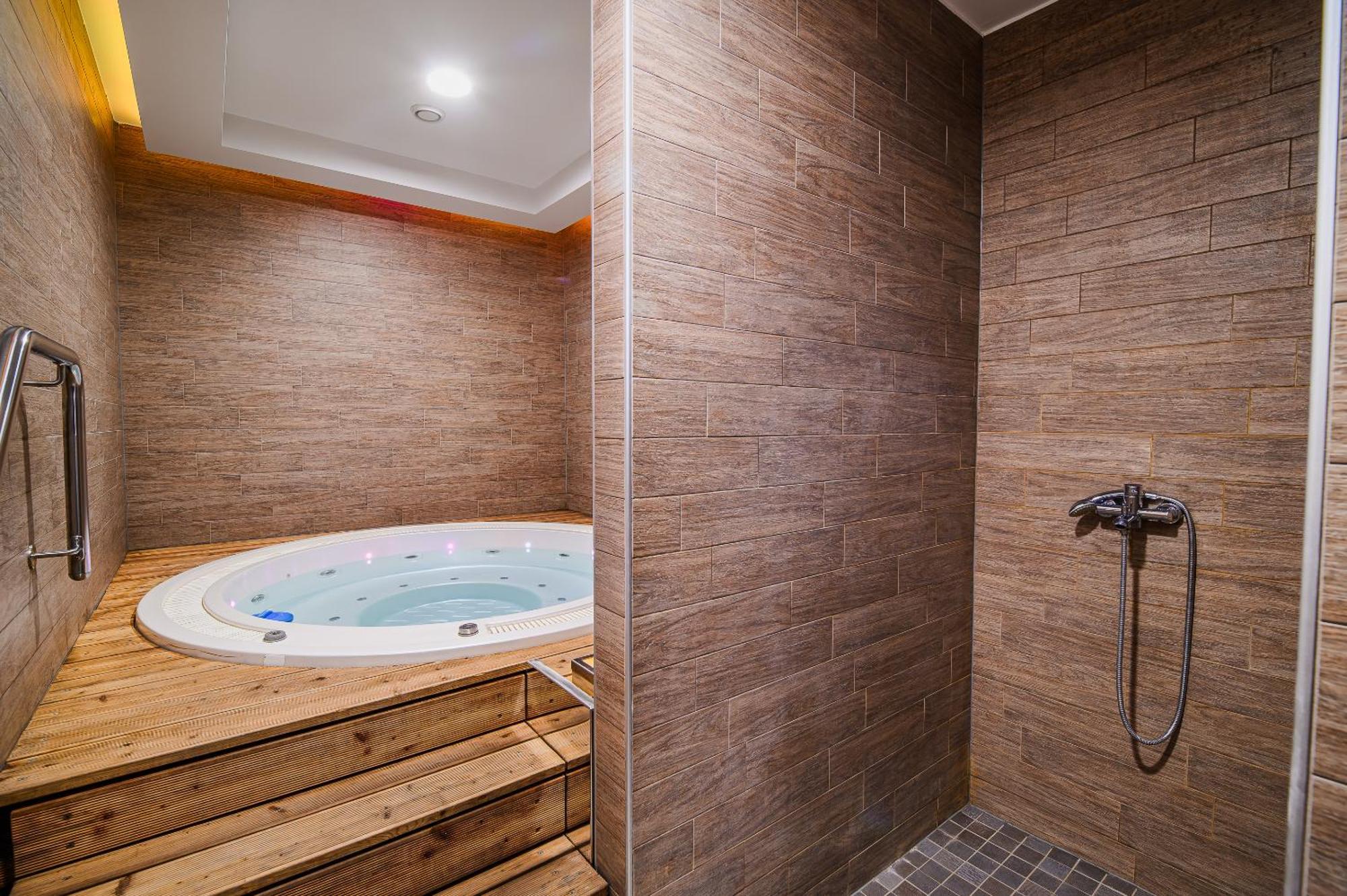 Glamping Maleric With Natural Pool Dragatuš Exterior foto